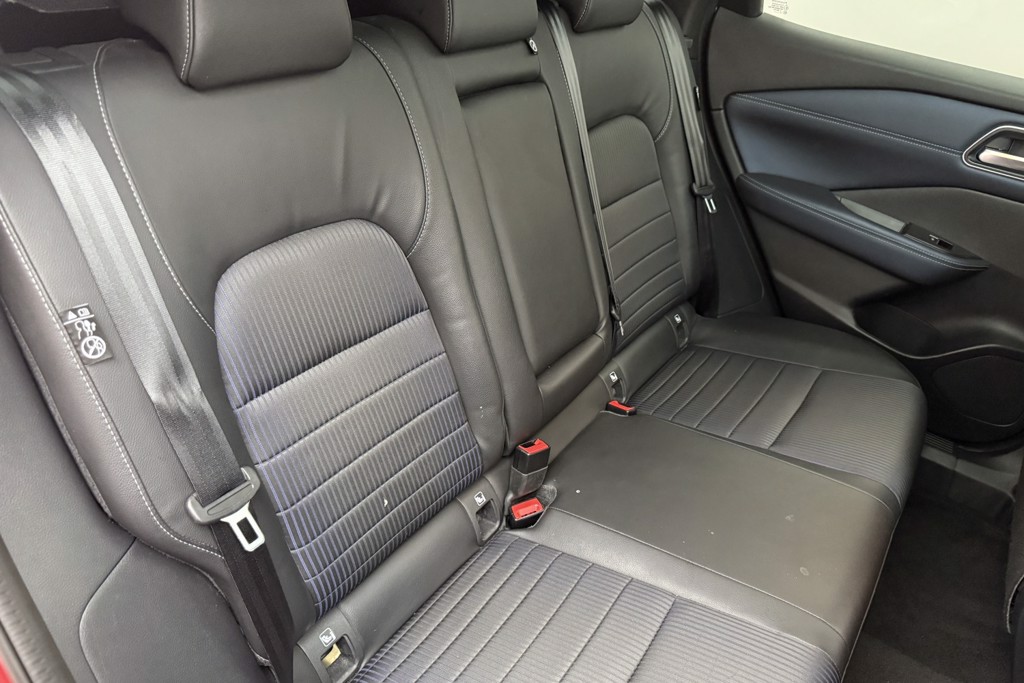 Nissan Qashqai Tekna Manual Petrol SUV - Stock Number (1543659) - 25th supplementary image