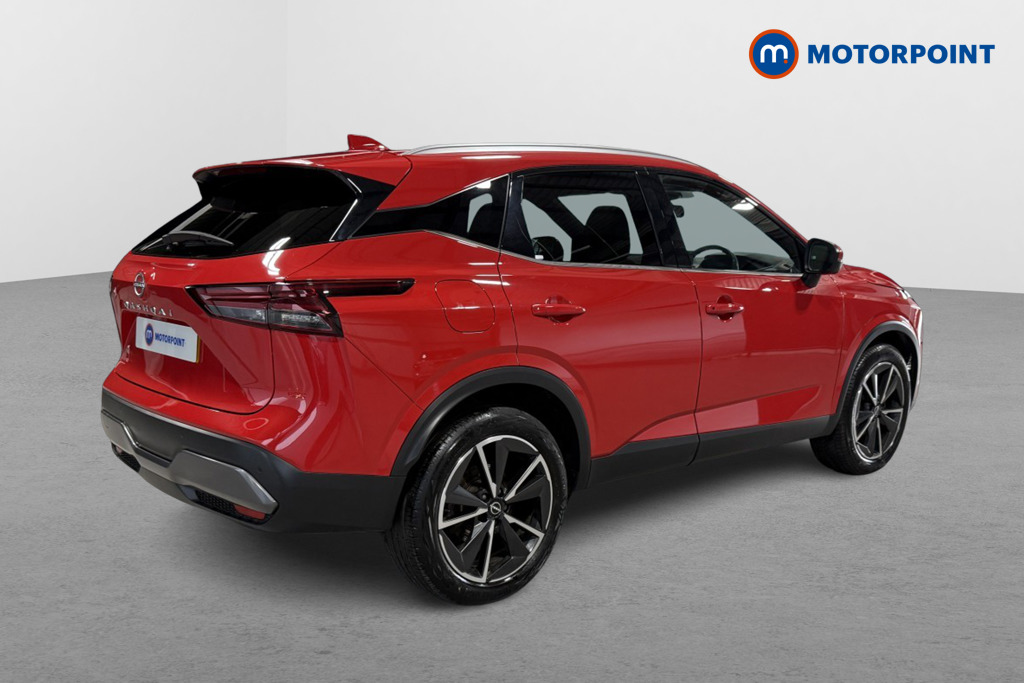 Nissan Qashqai Tekna Manual Petrol SUV - Stock Number (1543659) - Drivers side rear corner
