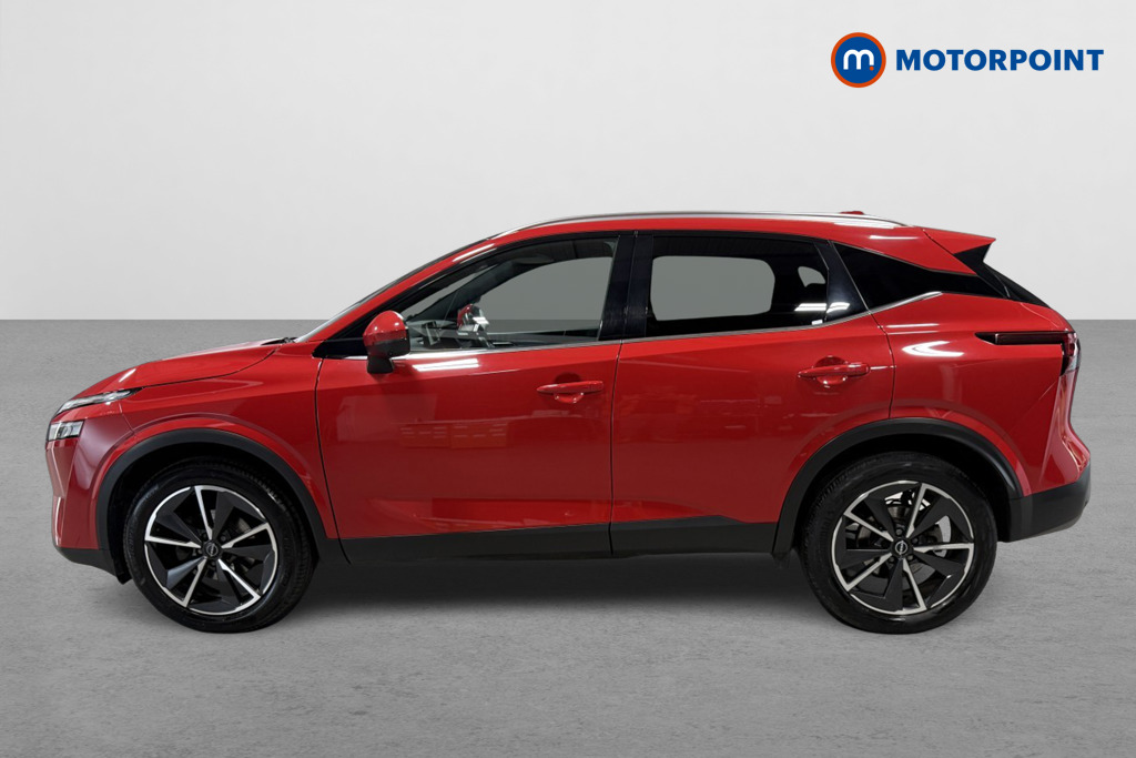 Nissan Qashqai Tekna Manual Petrol SUV - Stock Number (1543659) - Passenger side