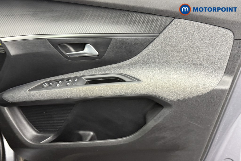 Peugeot 5008 Active Premium Manual Diesel SUV - Stock Number (1543834) - 16th supplementary image
