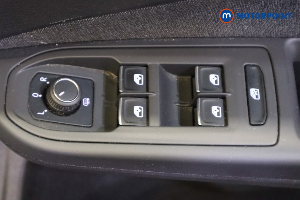 Volkswagen Golf Life Manual Petrol Hatchback - Stock Number (1545850) - 13th supplementary image