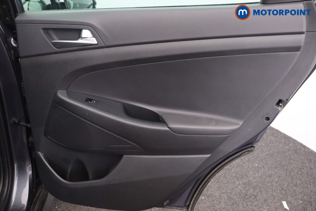Hyundai Tucson Se Nav Manual Petrol SUV - Stock Number (1546641) - 16th supplementary image
