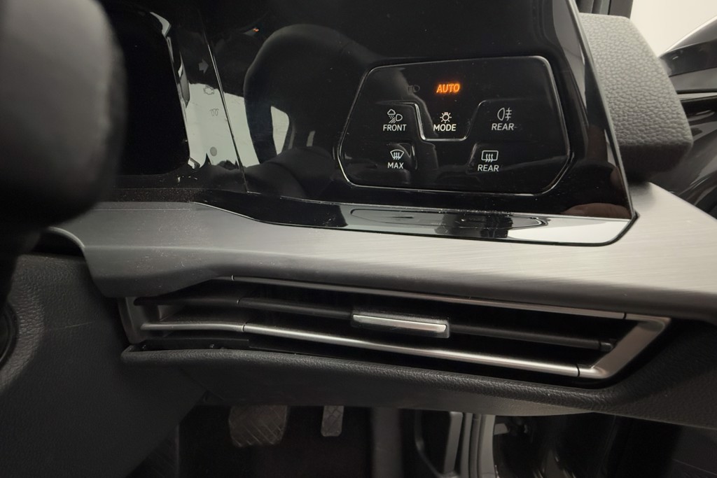 Volkswagen Golf Style Automatic Petrol Plug-In Hybrid Hatchback - Stock Number (1546864) - 18th supplementary image