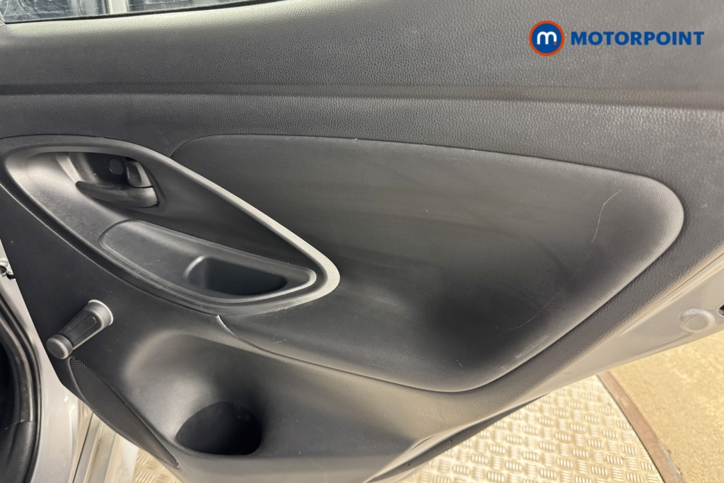 Toyota Yaris Icon Automatic Petrol-Electric Hybrid Hatchback - Stock Number (1547795) - 16th supplementary image