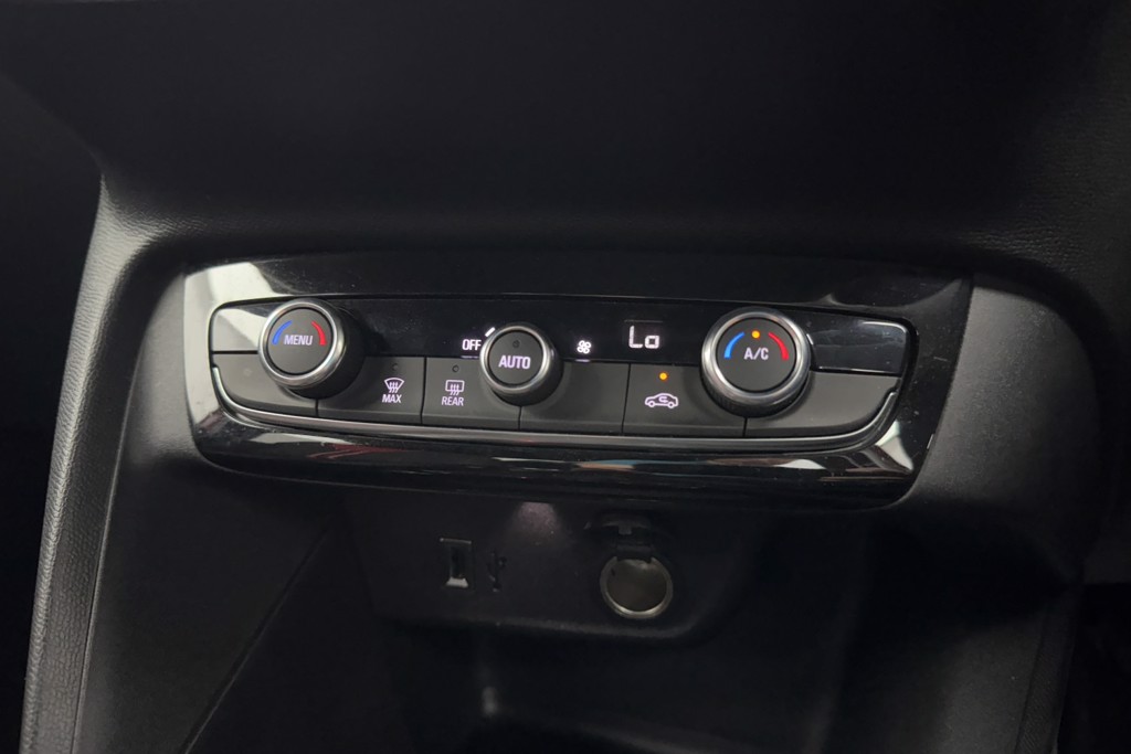 Vauxhall Corsa GS Manual Petrol Hatchback - Stock Number (1549162) - 11th supplementary image