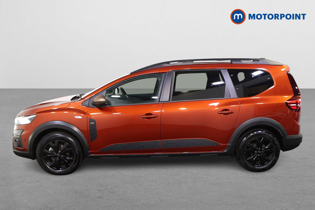 Dacia Jogger Extreme Automatic Petrol-Electric Hybrid People Carrier - Stock Number (1549231) - Passenger side