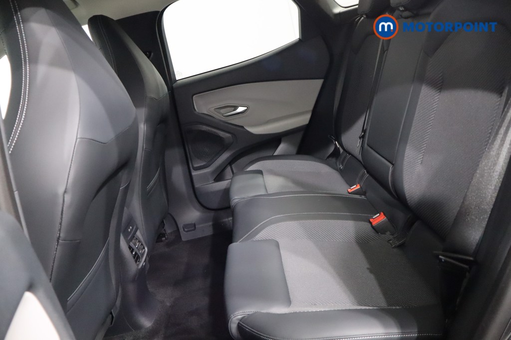 Ford Explorer Select Automatic Electric SUV - Stock Number (1549585) - 5th supplementary image