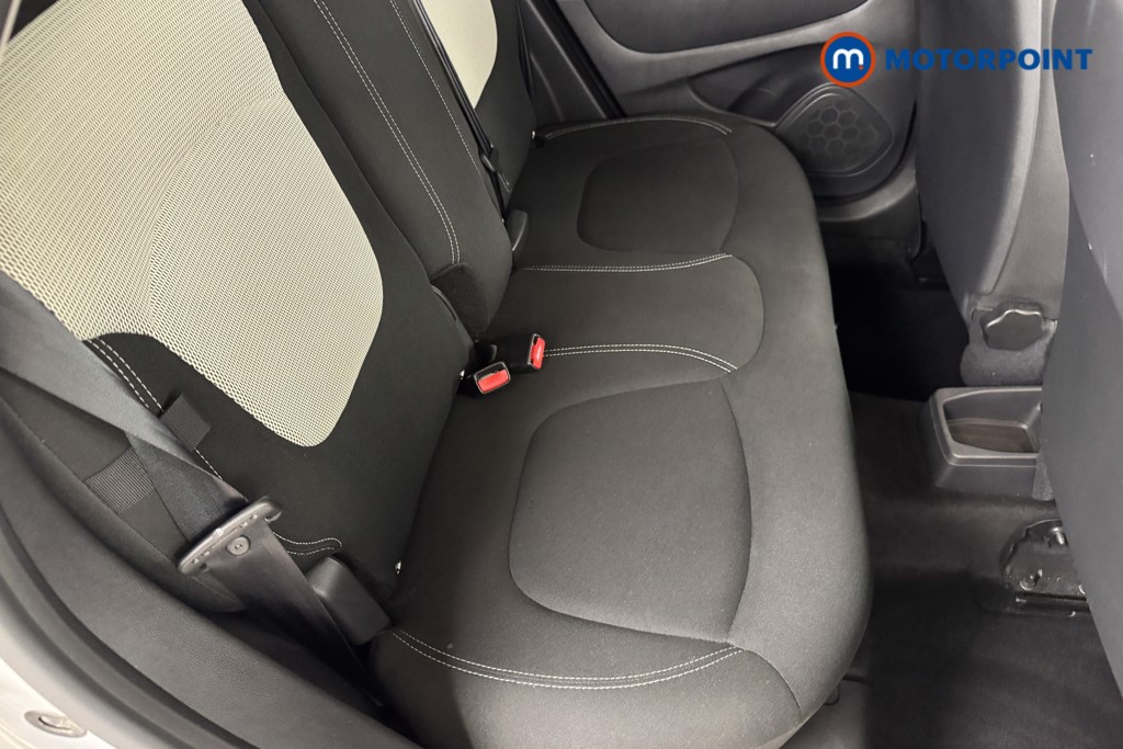 Renault Captur Iconic Manual Diesel SUV - Stock Number (1550336) - 4th supplementary image