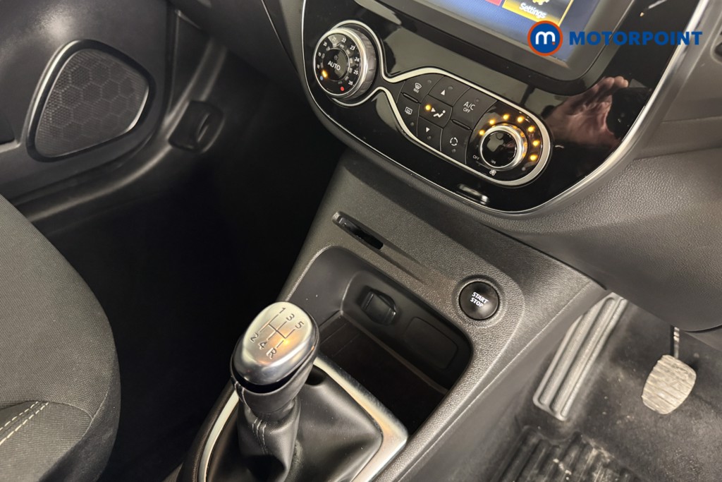 Renault Captur Iconic Manual Diesel SUV - Stock Number (1550336) - 11th supplementary image