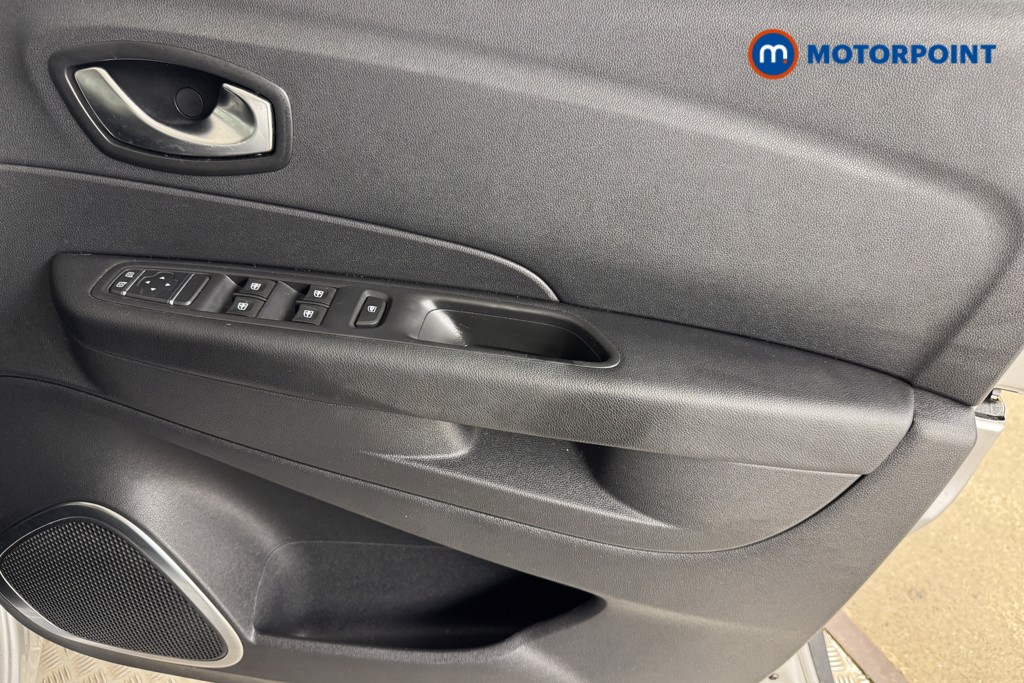 Renault Captur Iconic Manual Diesel SUV - Stock Number (1550336) - 15th supplementary image