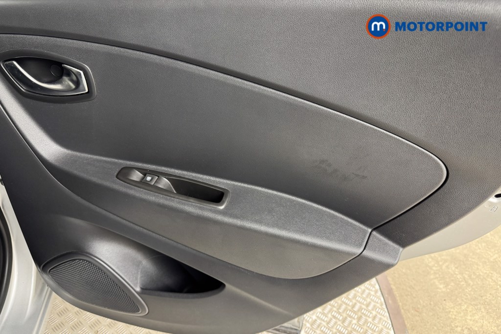 Renault Captur Iconic Manual Diesel SUV - Stock Number (1550336) - 16th supplementary image