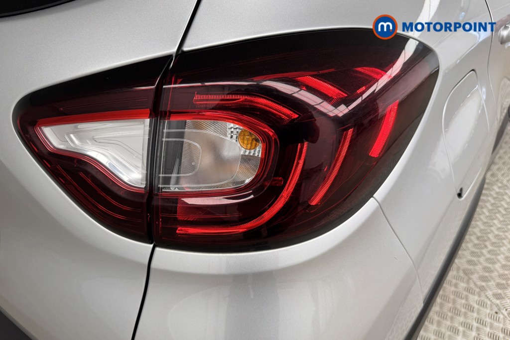 Renault Captur Iconic Manual Diesel SUV - Stock Number (1550336) - 18th supplementary image