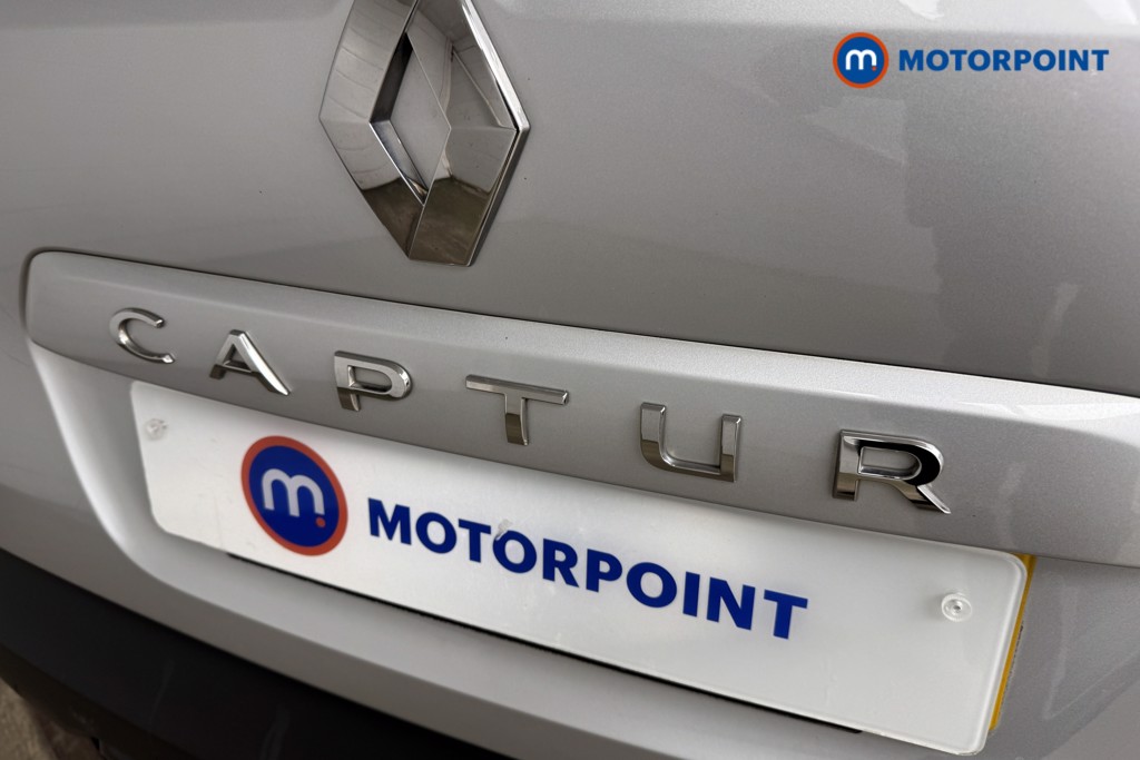 Renault Captur Iconic Manual Diesel SUV - Stock Number (1550336) - 19th supplementary image