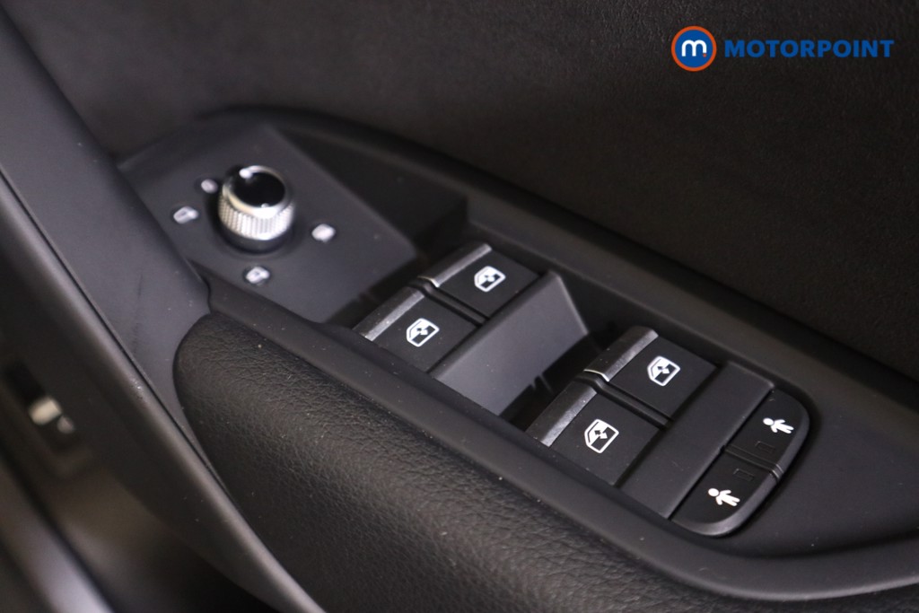 Audi Q5 S Line Automatic Diesel SUV - Stock Number (1550385) - 11th supplementary image