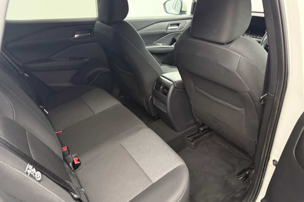Nissan Qashqai N-Connecta Automatic Petrol SUV - Stock Number (1550579) - 19th supplementary image