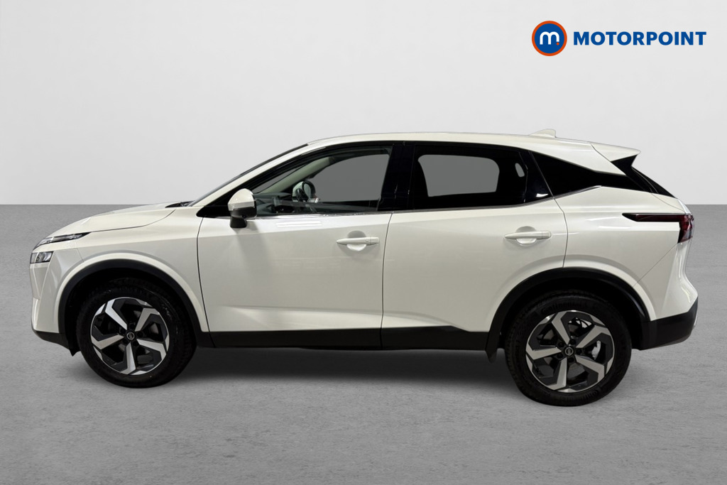 Nissan Qashqai N-Connecta Automatic Petrol SUV - Stock Number (1550579) - Passenger side