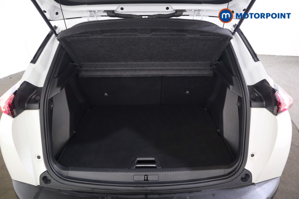 Peugeot 2008 Allure Premium Manual Petrol SUV - Stock Number (1551228) - 12th supplementary image