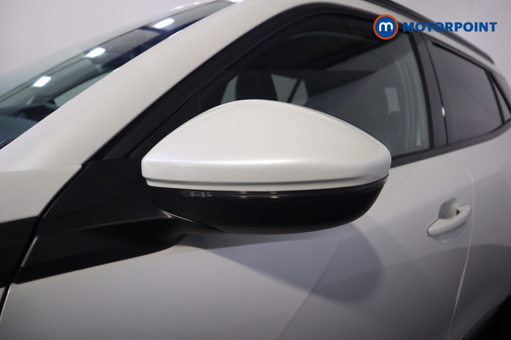 Peugeot 2008 Allure Premium Manual Petrol SUV - Stock Number (1551228) - 21st supplementary image