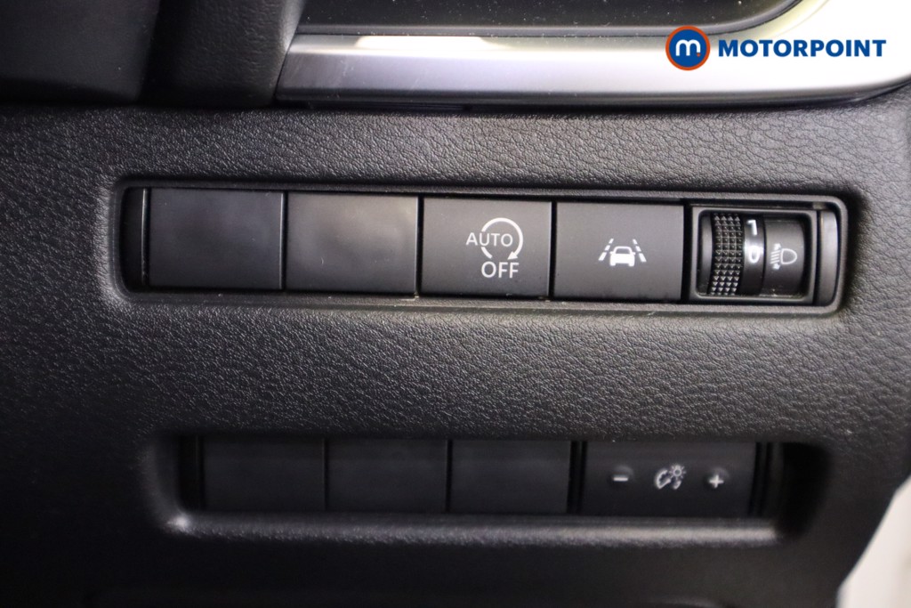 Nissan Qashqai Acenta Premium Automatic Petrol SUV - Stock Number (1551412) - 14th supplementary image