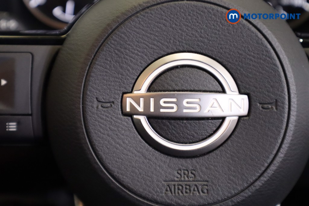 Nissan Qashqai Acenta Premium Automatic Petrol SUV - Stock Number (1551412) - 17th supplementary image