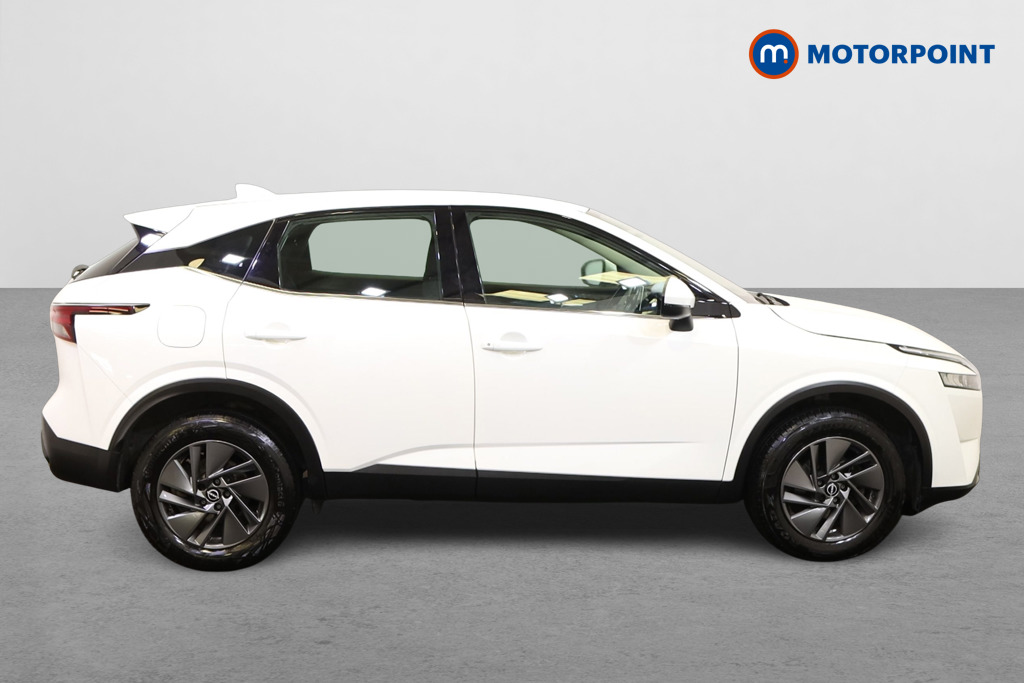 Nissan Qashqai Acenta Premium Automatic Petrol SUV - Stock Number (1551412) - Drivers side