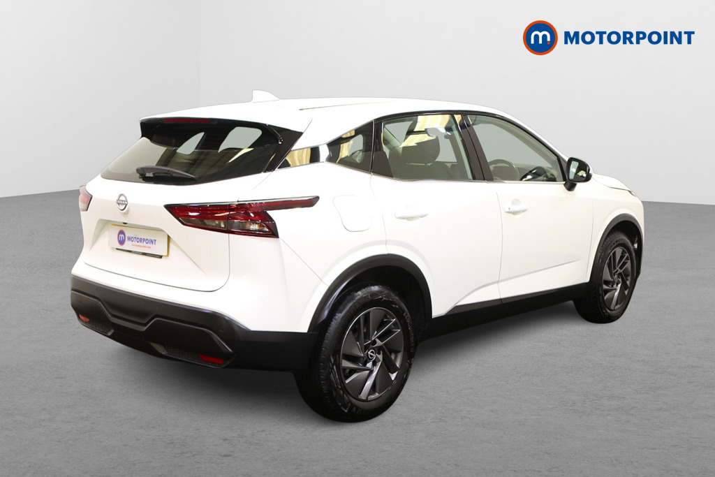 Nissan Qashqai Acenta Premium Automatic Petrol SUV - Stock Number (1551412) - Drivers side rear corner