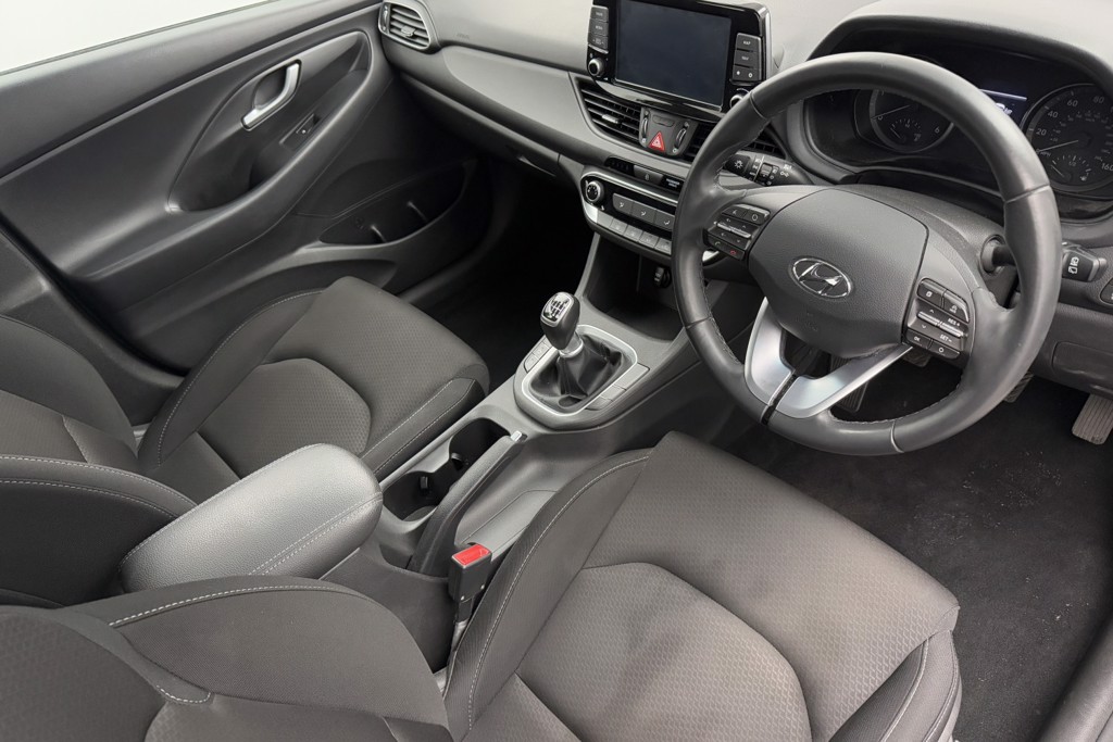 Hyundai I30 Se Nav Manual Diesel Hatchback - Stock Number (1551904) - 1st supplementary image