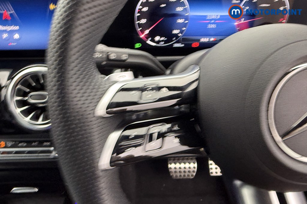Mercedes-Benz GLA Amg Line Automatic Petrol SUV - Stock Number (1552030) - 12th supplementary image