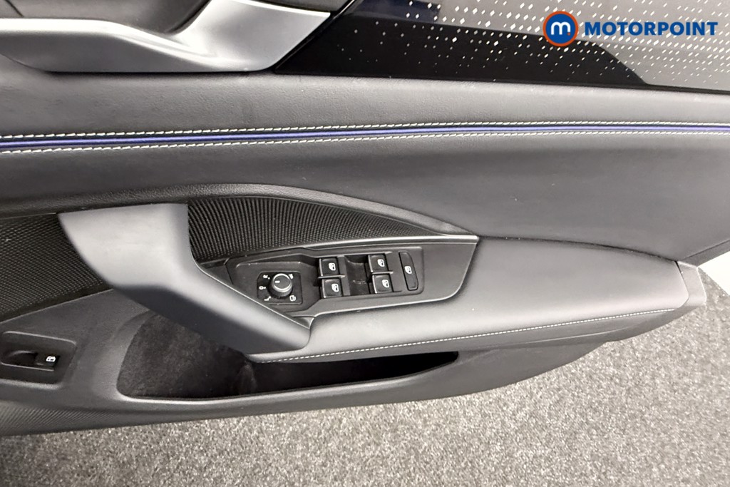 Volkswagen Tiguan R-Line Automatic Petrol Plug-In Hybrid SUV - Stock Number (1552037) - 15th supplementary image