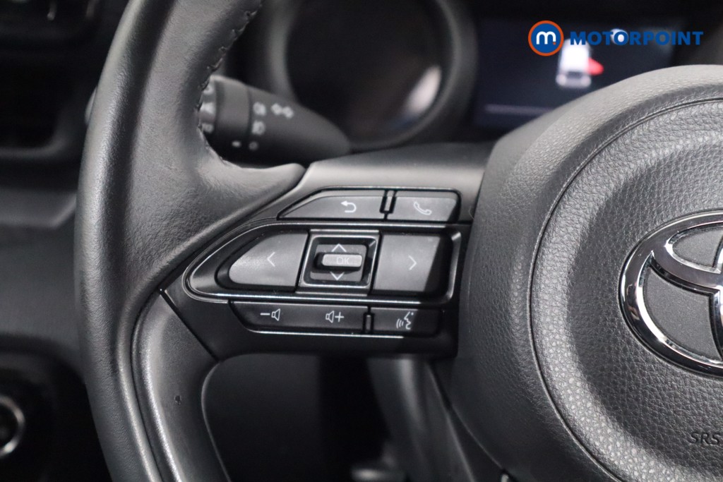 Toyota Yaris Design Automatic Petrol-Electric Hybrid Hatchback - Stock Number (1552374) - 7th supplementary image