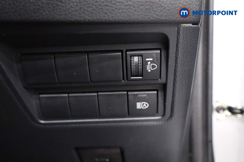 Toyota Yaris Design Automatic Petrol-Electric Hybrid Hatchback - Stock Number (1552374) - 19th supplementary image