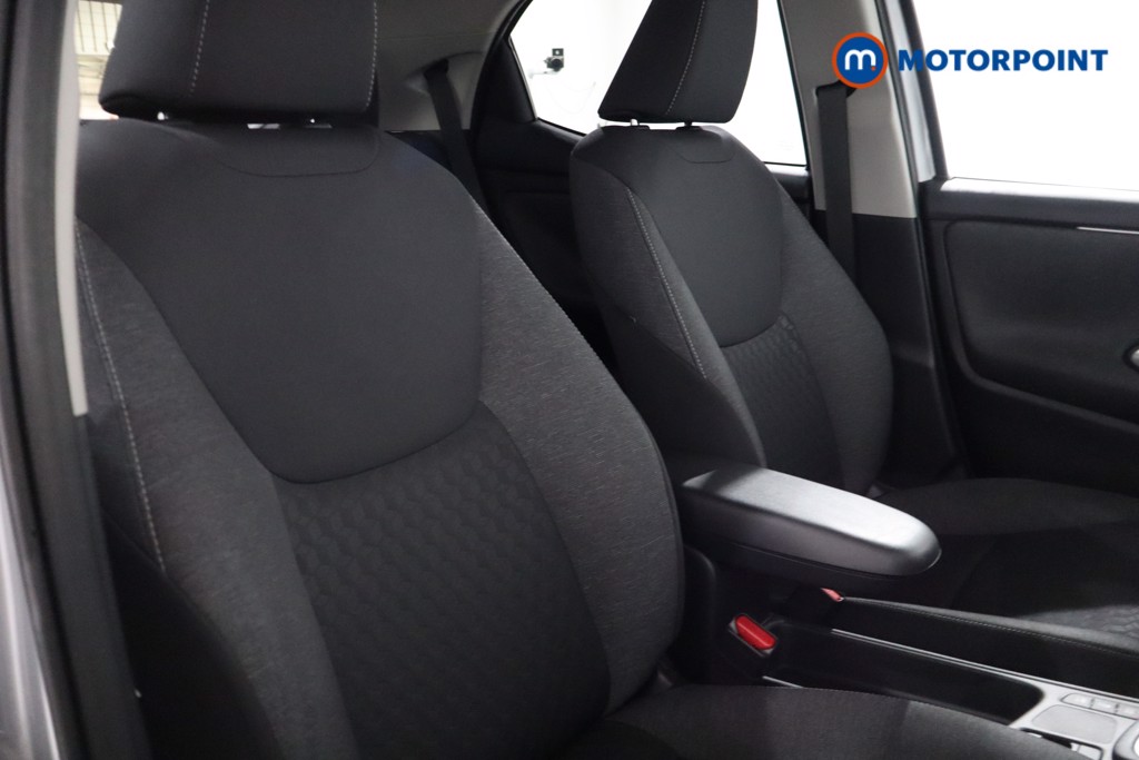 Toyota Yaris Design Automatic Petrol-Electric Hybrid Hatchback - Stock Number (1552374) - 21st supplementary image