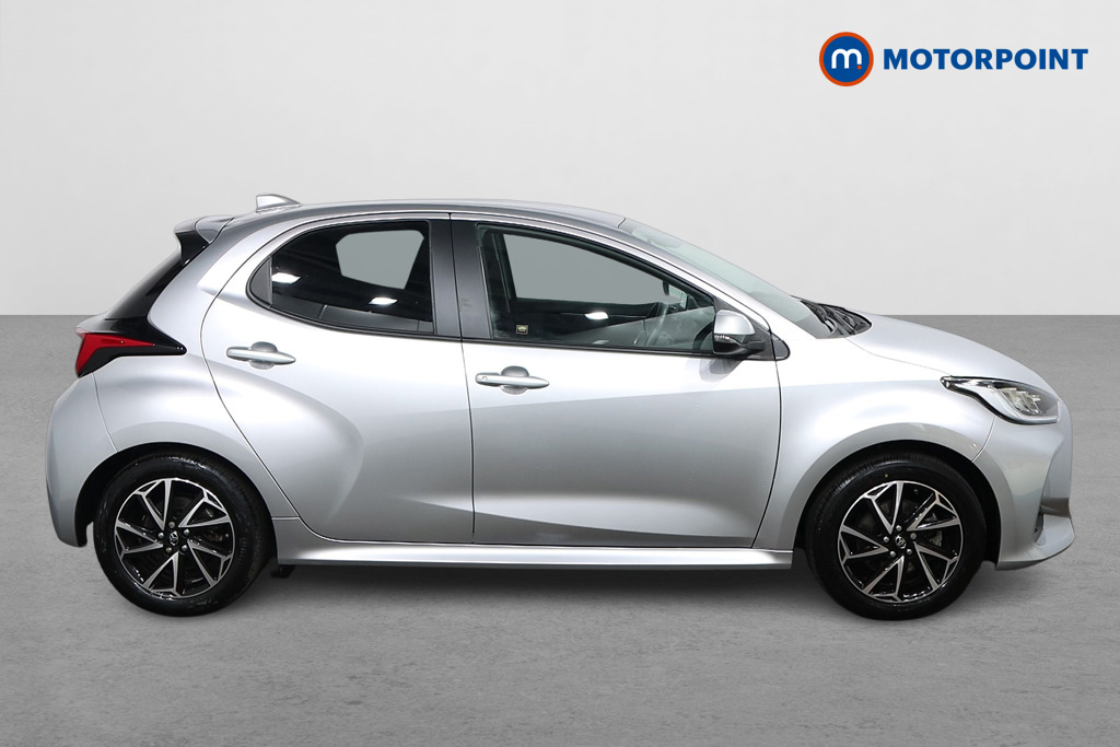 Toyota Yaris Design Automatic Petrol-Electric Hybrid Hatchback - Stock Number (1552374) - Drivers side