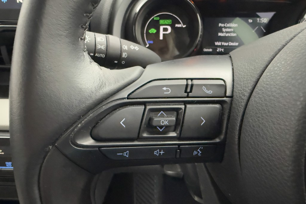 Toyota Yaris Excel Automatic Petrol-Electric Hybrid Hatchback - Stock Number (1552448) - 4th supplementary image