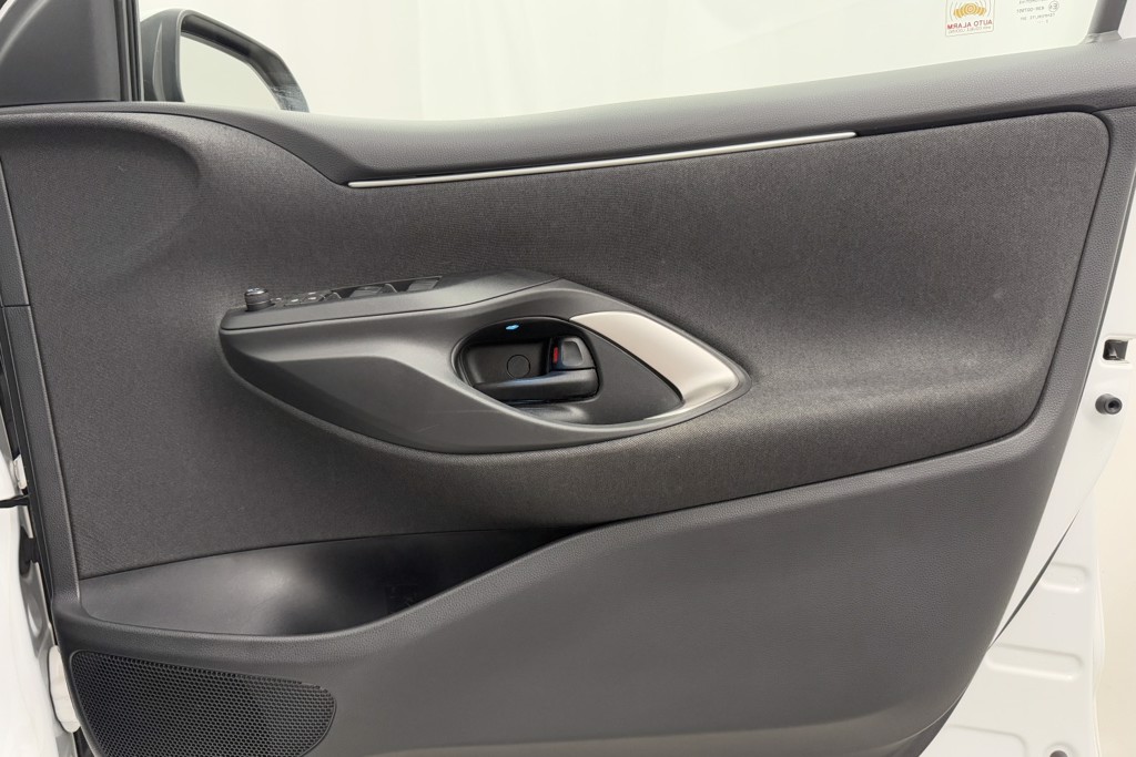 Toyota Yaris Excel Automatic Petrol-Electric Hybrid Hatchback - Stock Number (1552448) - 17th supplementary image