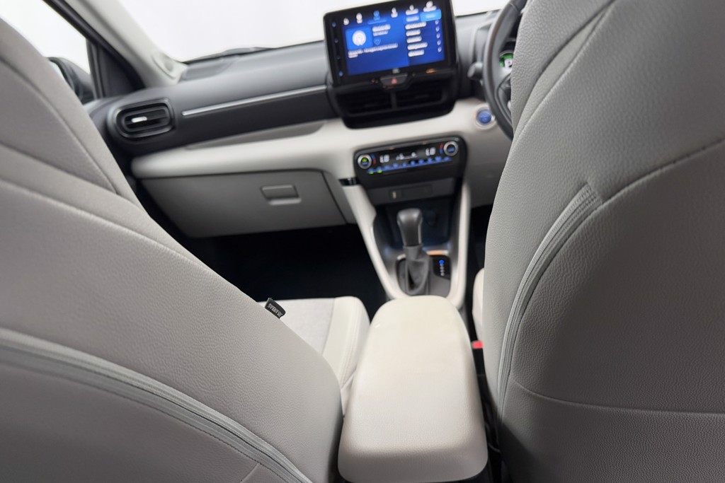 Toyota Yaris Excel Automatic Petrol-Electric Hybrid Hatchback - Stock Number (1552448) - 22nd supplementary image
