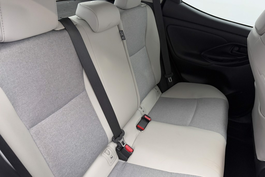 Toyota Yaris Excel Automatic Petrol-Electric Hybrid Hatchback - Stock Number (1552448) - 23rd supplementary image