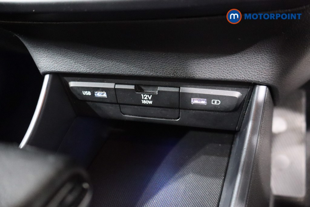 Hyundai Bayon Se Connect Automatic Petrol-Electric Hybrid SUV - Stock Number (1552603) - 15th supplementary image