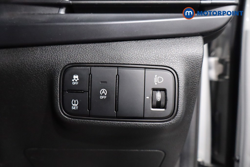 Hyundai Bayon Se Connect Automatic Petrol-Electric Hybrid SUV - Stock Number (1552603) - 20th supplementary image