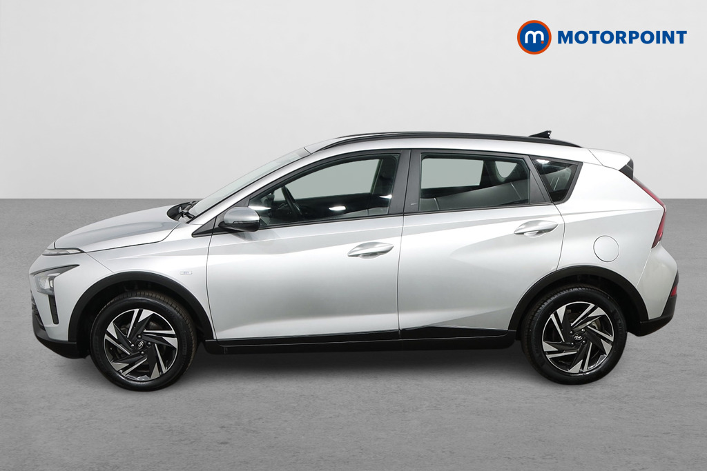 Hyundai Bayon Se Connect Automatic Petrol-Electric Hybrid SUV - Stock Number (1552603) - Passenger side