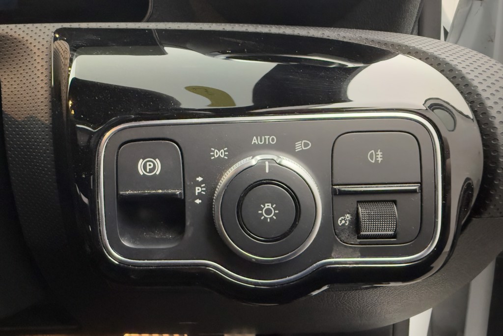 Mercedes-Benz A Class Amg Line Automatic Petrol Plug-In Hybrid Saloon - Stock Number (1552918) - 20th supplementary image