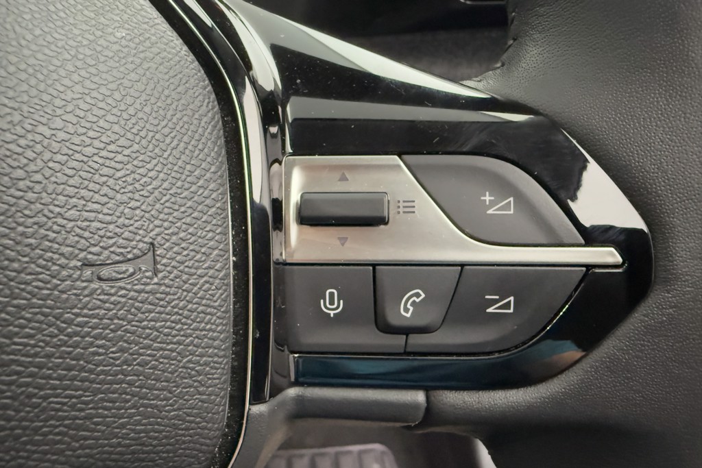 Peugeot 408 Allure Premium Automatic Petrol Hatchback - Stock Number (1552936) - 5th supplementary image