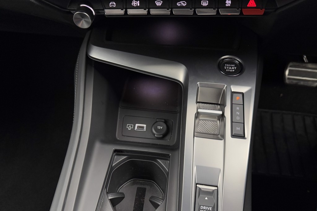 Peugeot 408 Allure Premium Automatic Petrol Hatchback - Stock Number (1552936) - 12th supplementary image