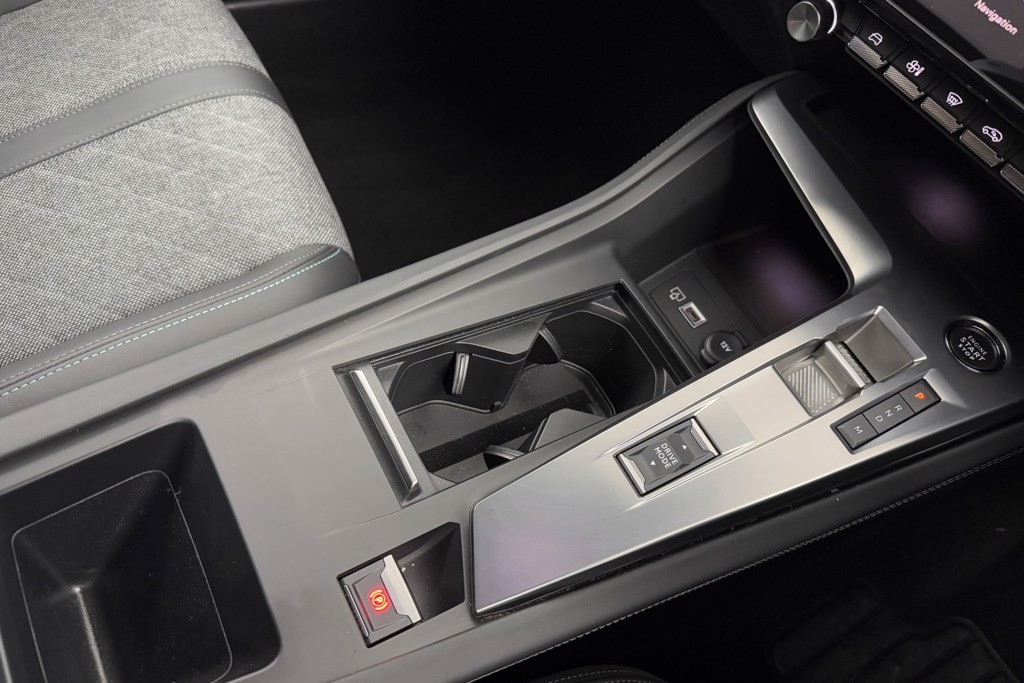 Peugeot 408 Allure Premium Automatic Petrol Hatchback - Stock Number (1552936) - 13th supplementary image