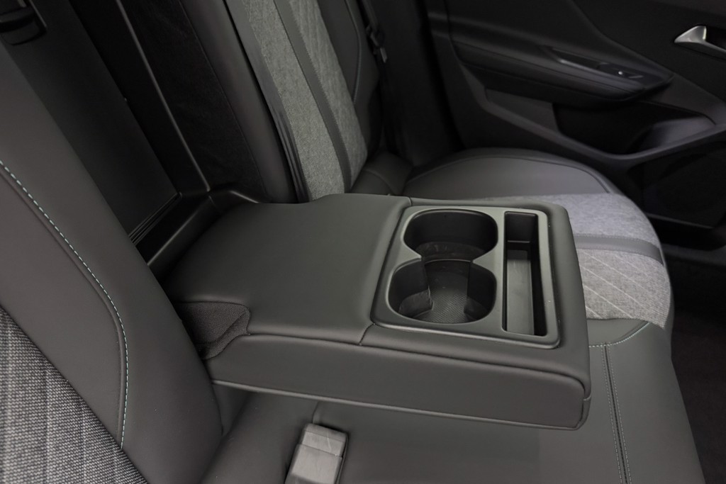 Peugeot 408 Allure Premium Automatic Petrol Hatchback - Stock Number (1552936) - 22nd supplementary image