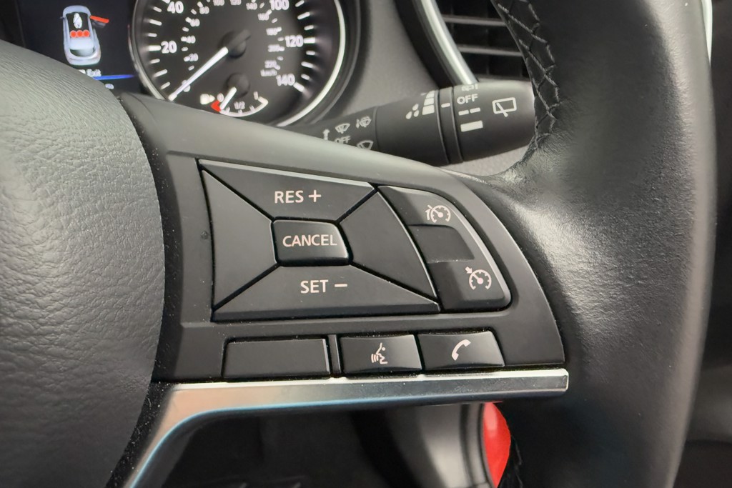 Nissan Qashqai N-Connecta Automatic Petrol SUV - Stock Number (1552986) - 5th supplementary image