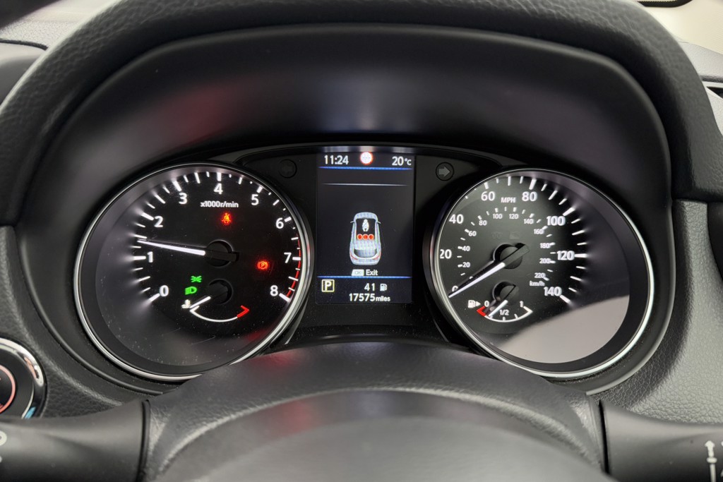 Nissan Qashqai N-Connecta Automatic Petrol SUV - Stock Number (1552986) - 6th supplementary image