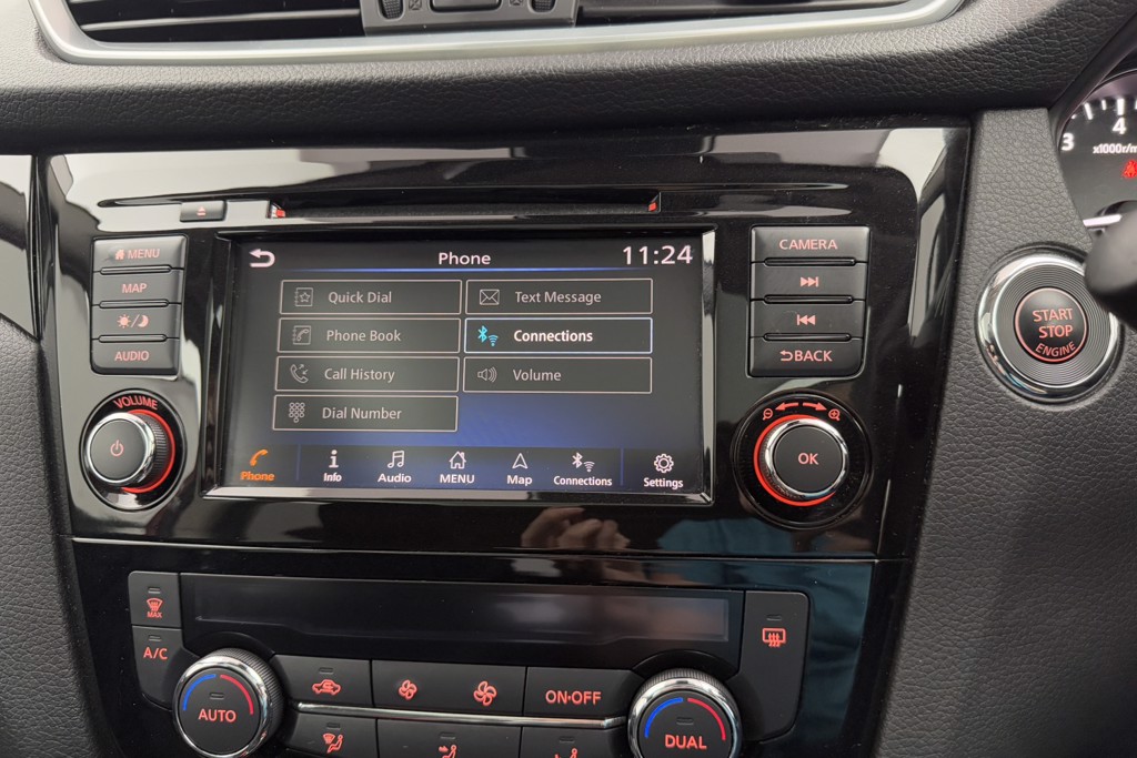 Nissan Qashqai N-Connecta Automatic Petrol SUV - Stock Number (1552986) - 9th supplementary image