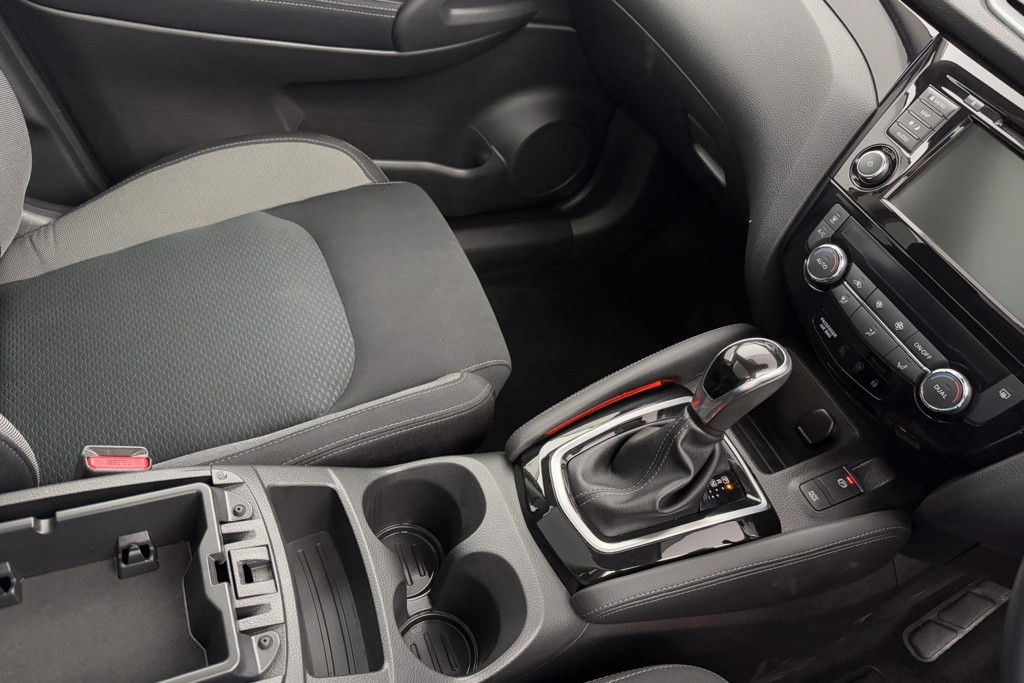 Nissan Qashqai N-Connecta Automatic Petrol SUV - Stock Number (1552986) - 13th supplementary image