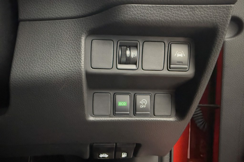 Nissan Qashqai N-Connecta Automatic Petrol SUV - Stock Number (1552986) - 15th supplementary image